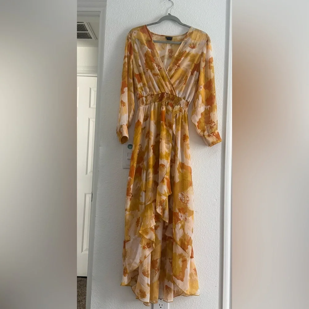 Floral Long Sleeve Dress in Yellow and White - Picture 9 of 10